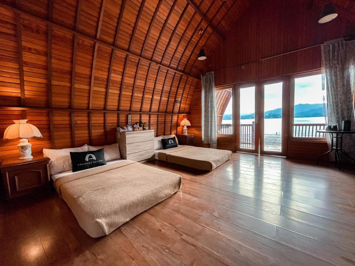 Andreas Resort Sukajaya Εξωτερικό φωτογραφία